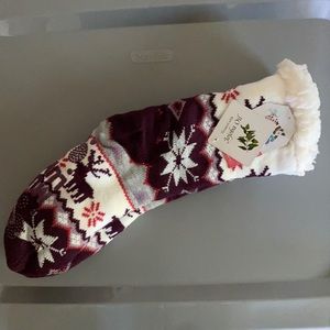 Muk Luks fuzzy slippers